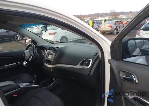 2011 Dodge Journey Express z USA, uszkodzony, nr VIN 3D4PG4FB5BT545758